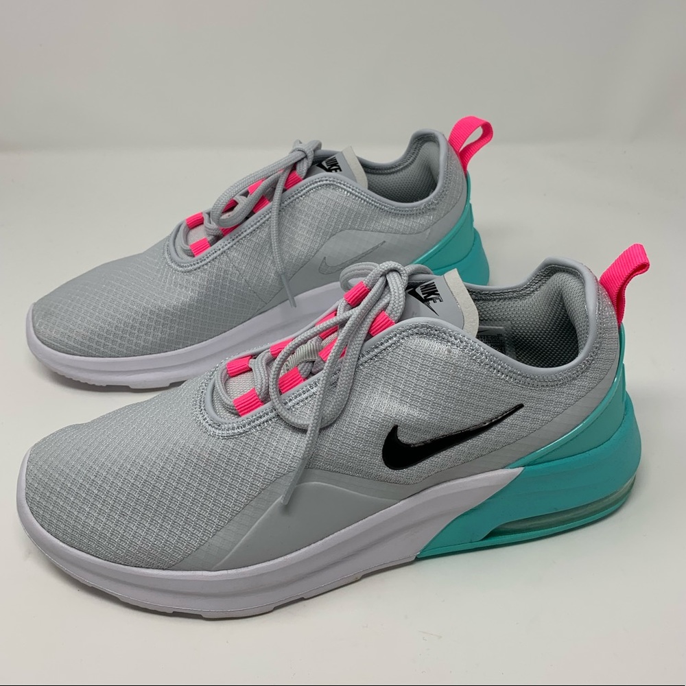 NIKE AIR MAX Motion 2 Running Shoes 9